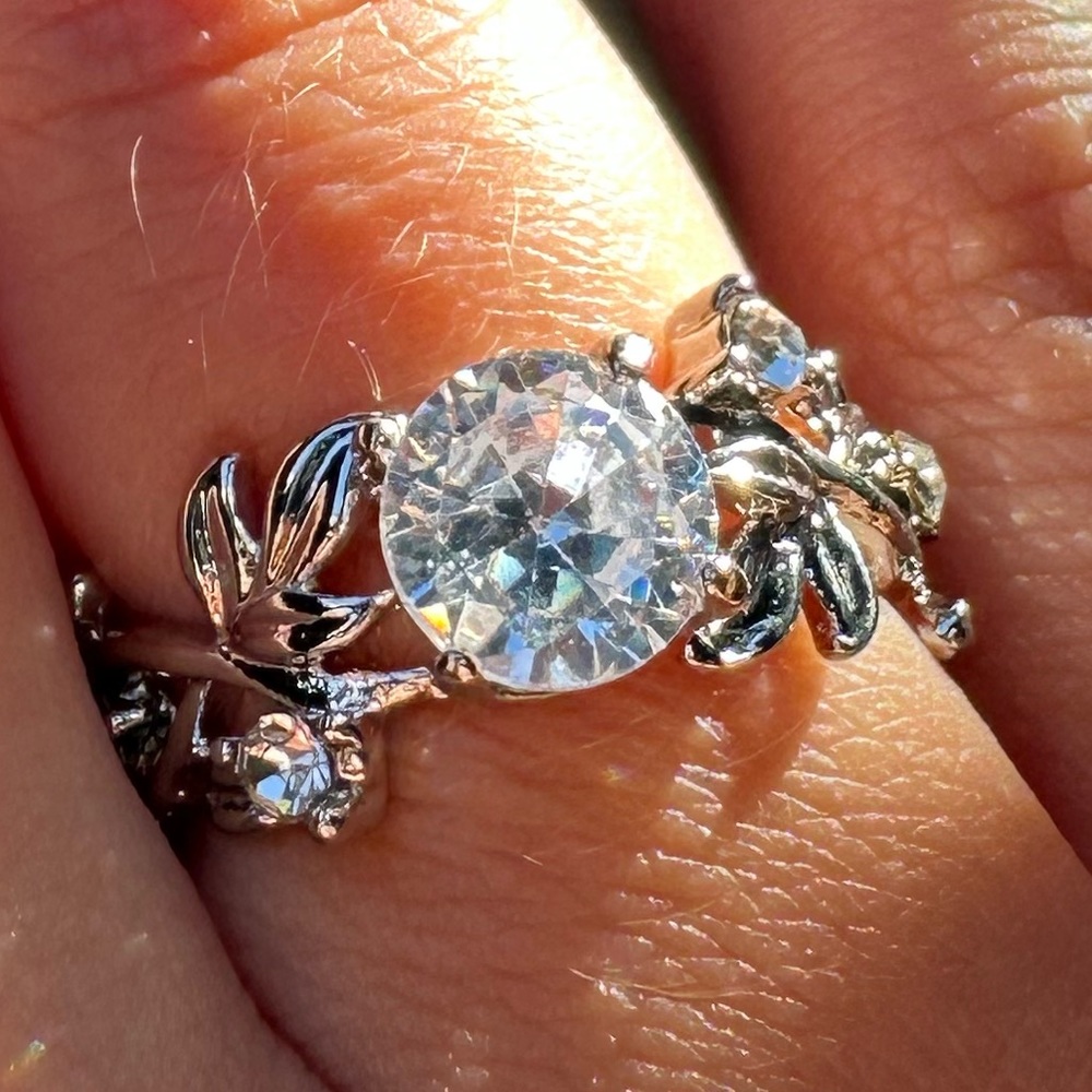Floral Leaf Silver Plated Diamond Ring
